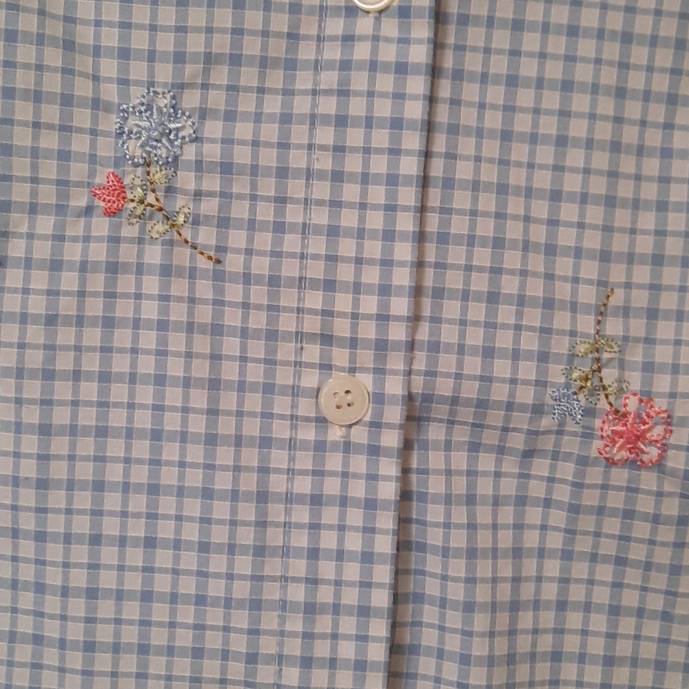 Blue plaid button down top - Picture 2 of 8